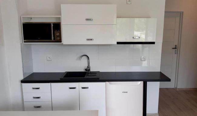 Apartamenty Sloneczne Tarasy Mrzeżyno Exteriör bild